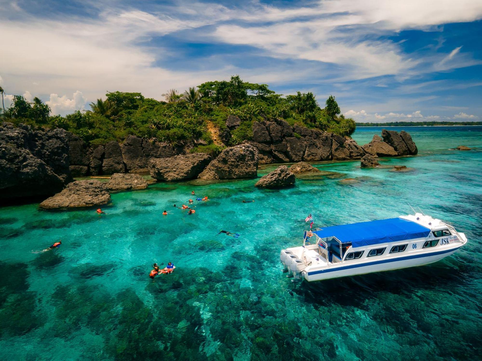 Jsk Island * Kampong Mantanani
